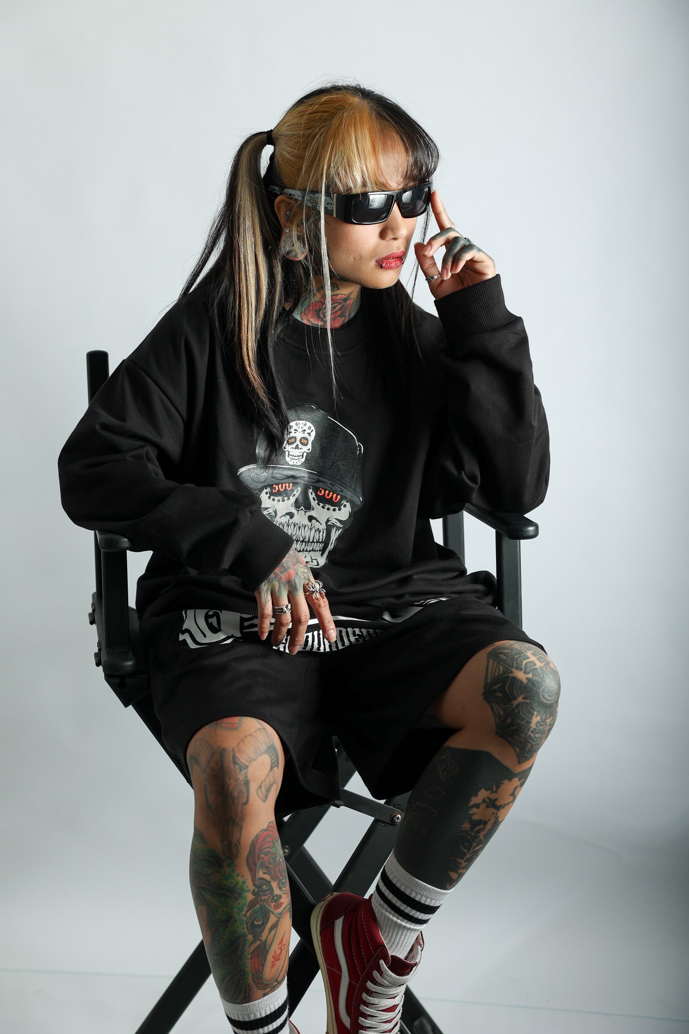 TG DOWN TO THE GROUND SWEATER