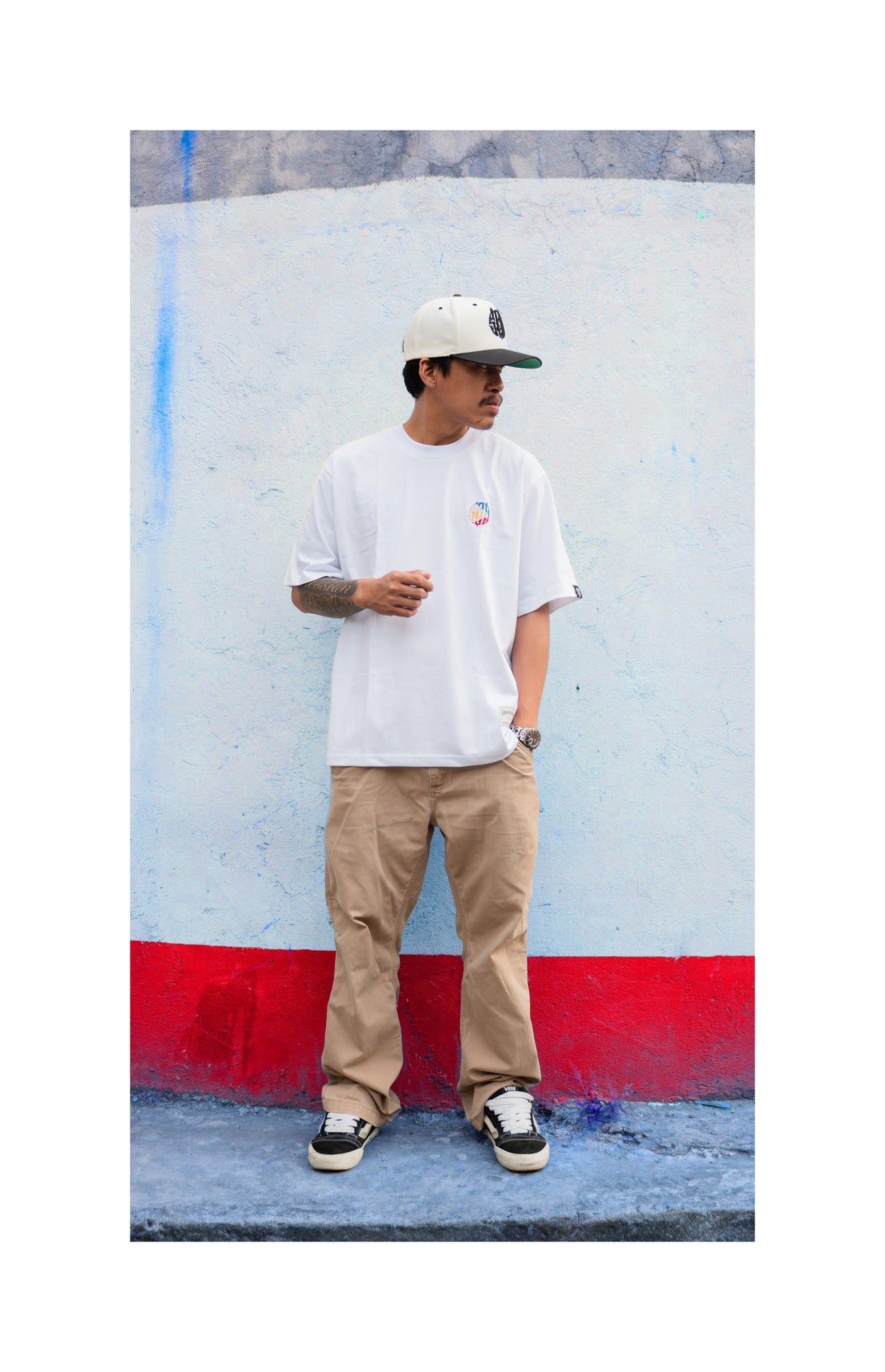 EMBROIDERED FLAG TEE | WHITE