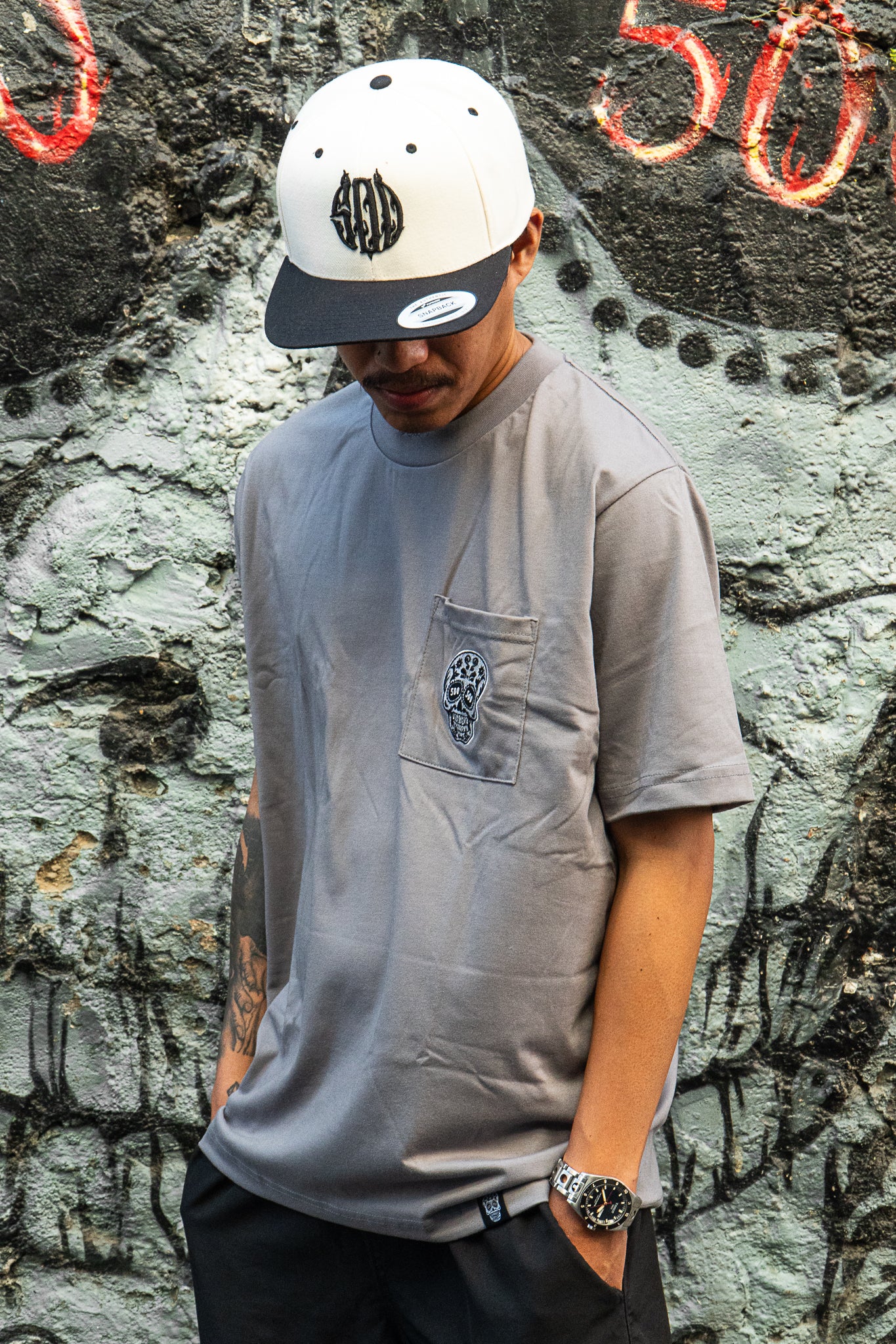 BLUISH GRAY SQUARED POCKET TEE