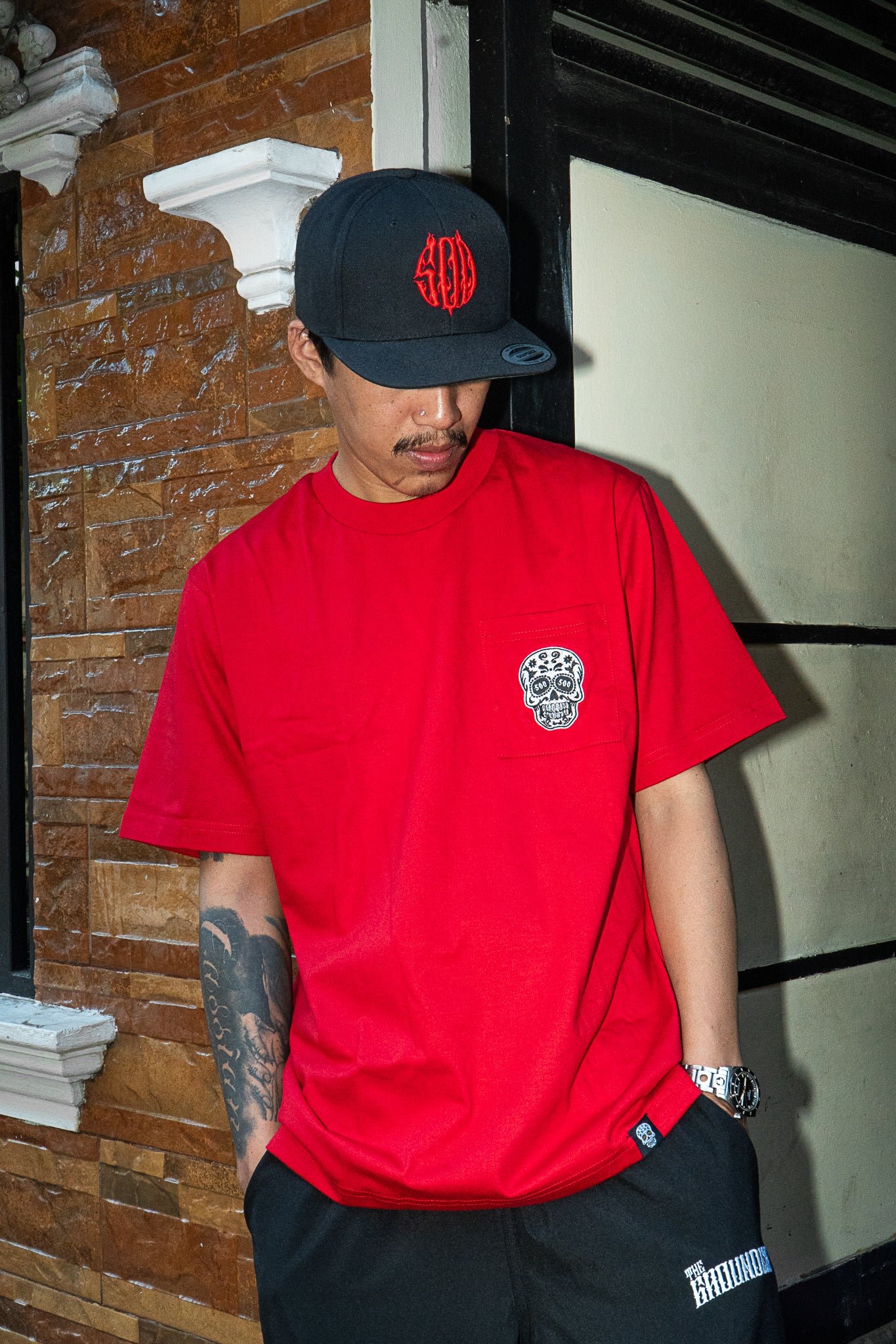 RED SQUARED POCKET TEE