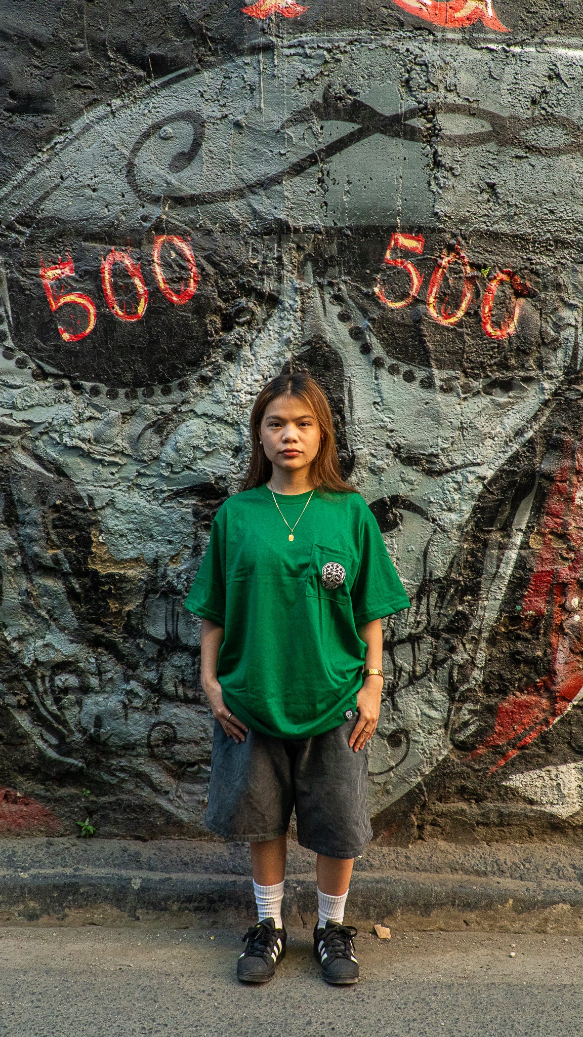 EMERALD GREEN SQUARED POCKET TEE