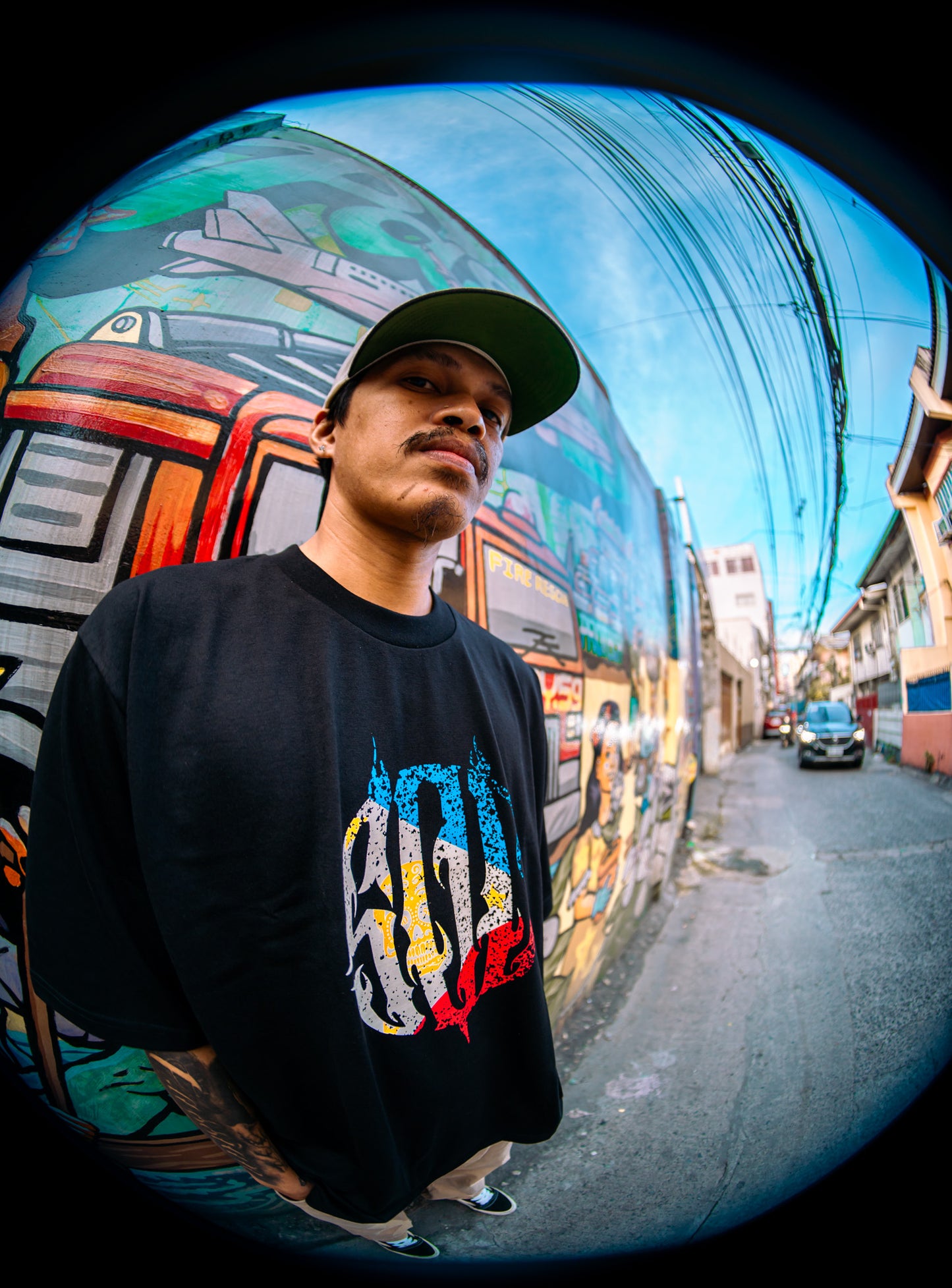 REPUBLIKA NG GROUNDERS FLAG TEE | BLACK