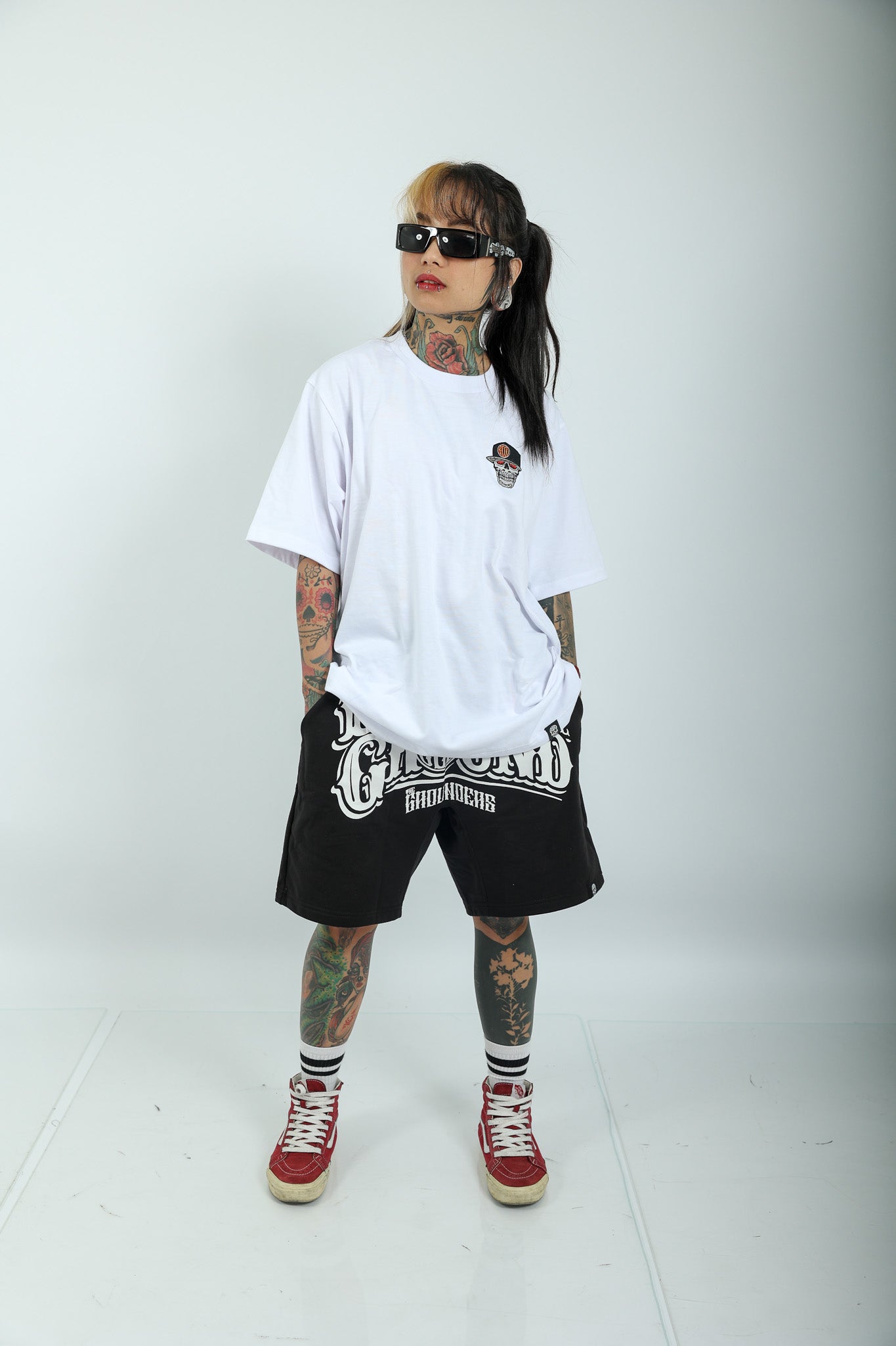 TG DOWN TO THE GROUND BLACK TEE