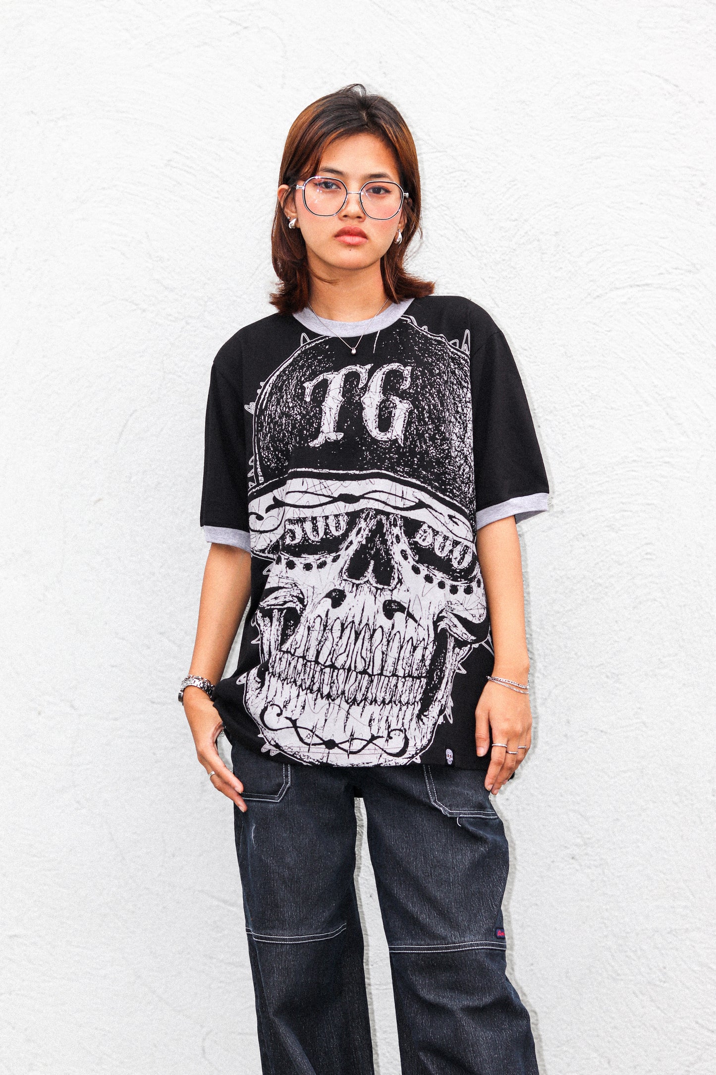 TG SCRIBBLE RINGER BLACK TEE