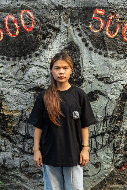 BLACK SQUARED POCKET TEE