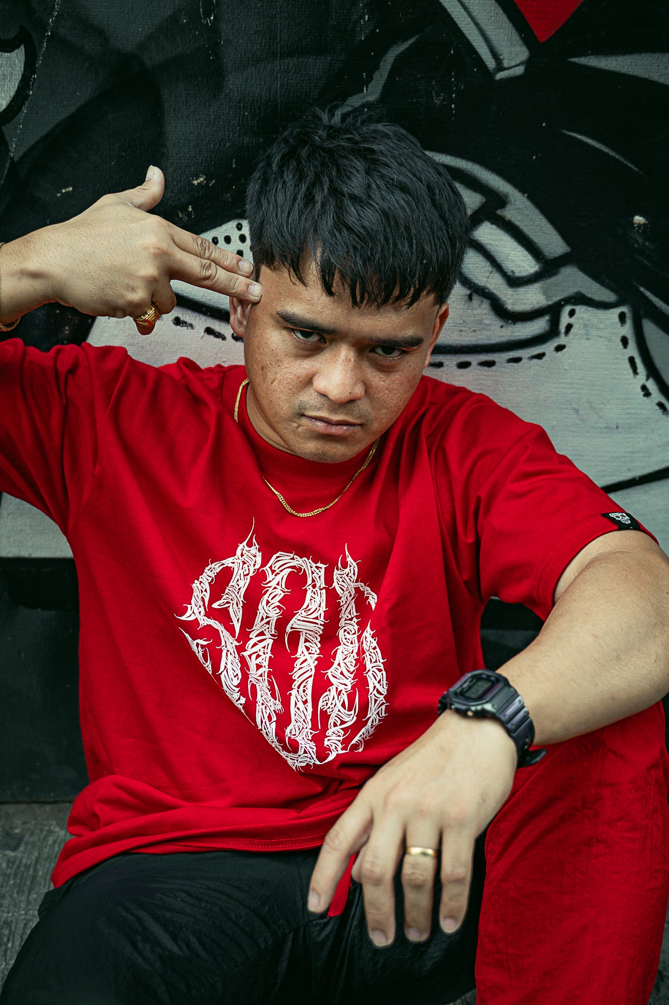 500 BRUSH GRAFFITTI LOGO RED TEE