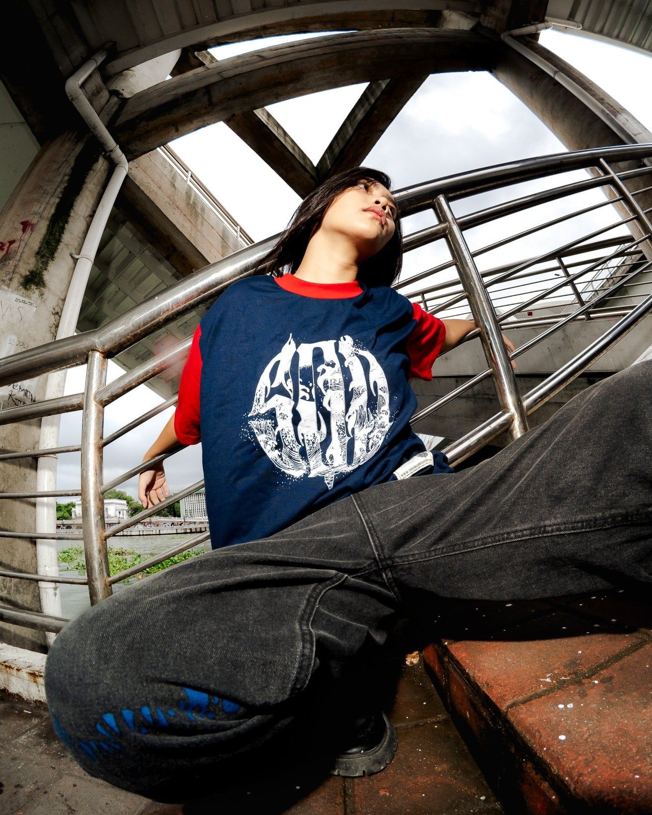TG ORIENTAL TWO-TONE TEE (Blue Red)