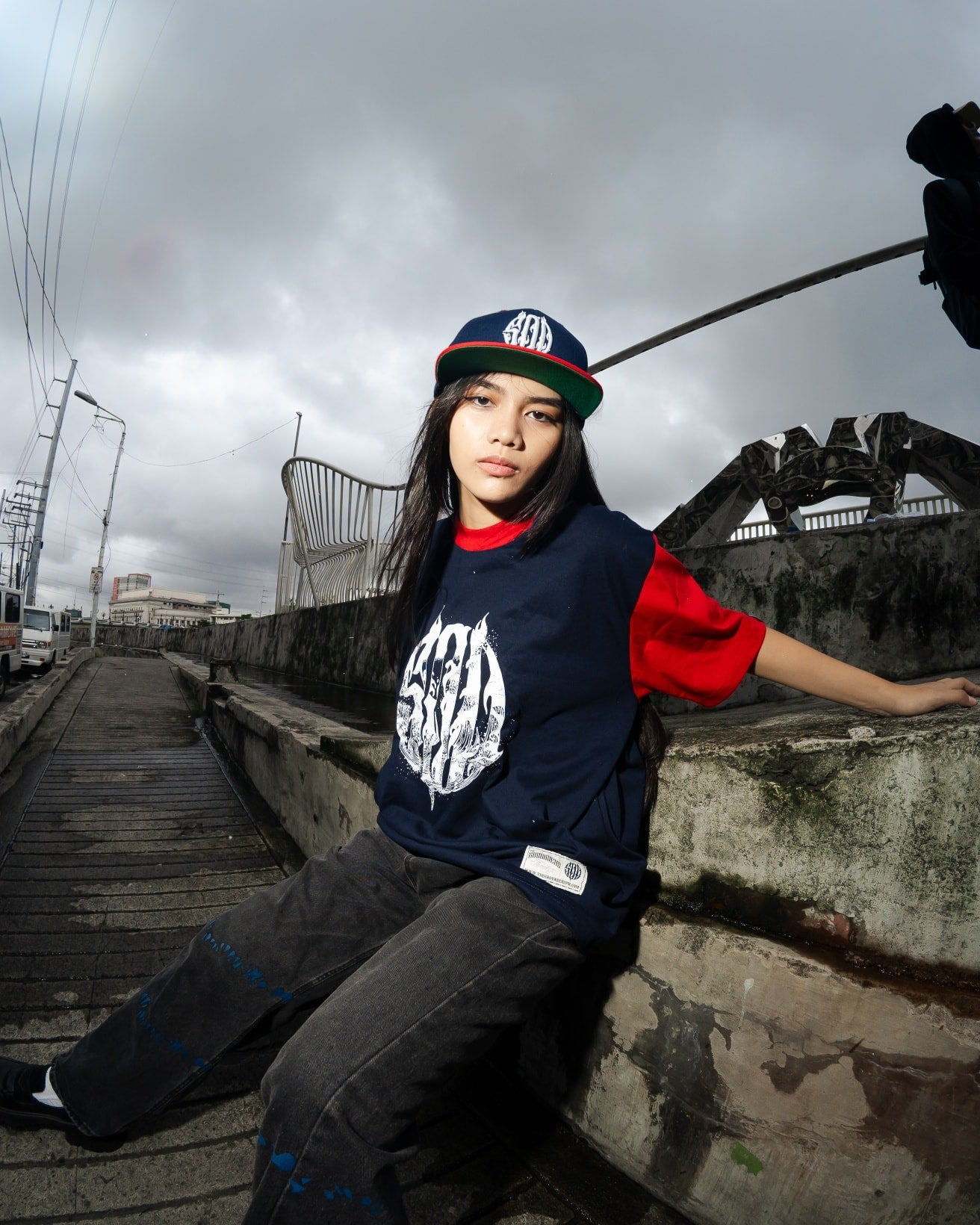 TG ORIENTAL TWO-TONE TEE (Blue Red)