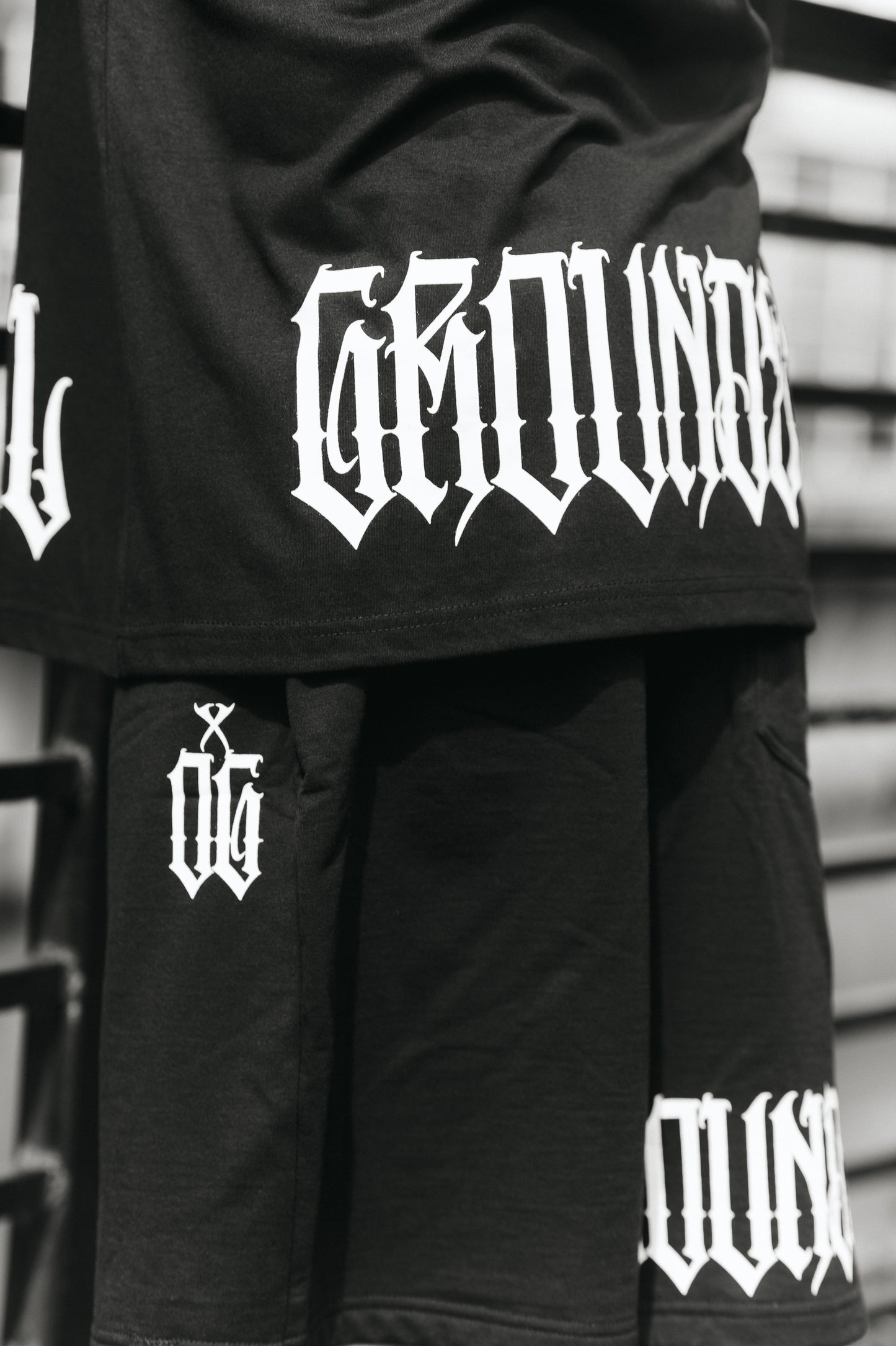 ORIGINAL GROUNDERS BLACK TEE